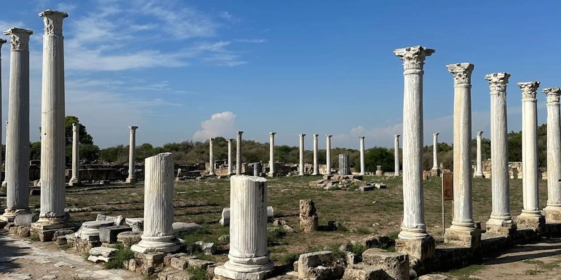 Вы сейчас просматриваете Древний город Саламис на Северном Кипре